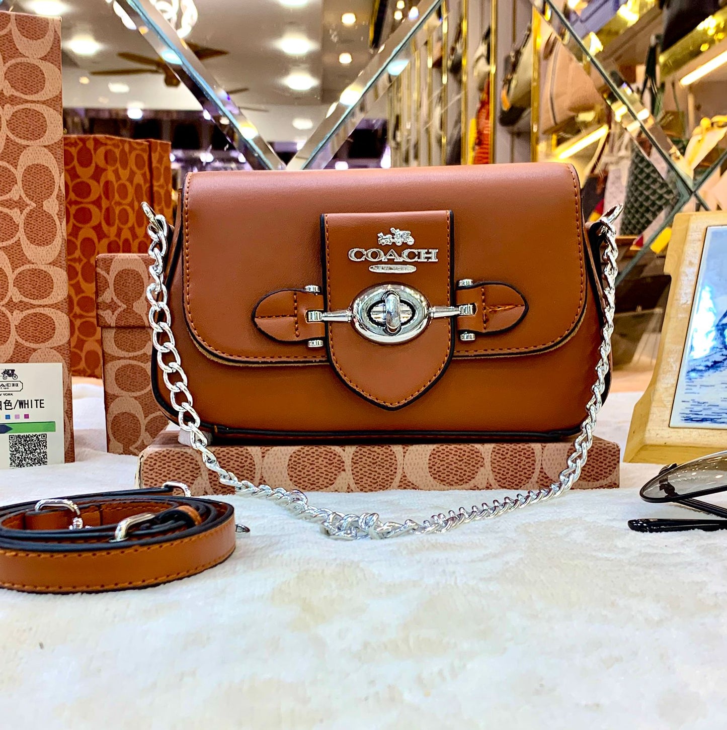 COACH SHOULDER BAG