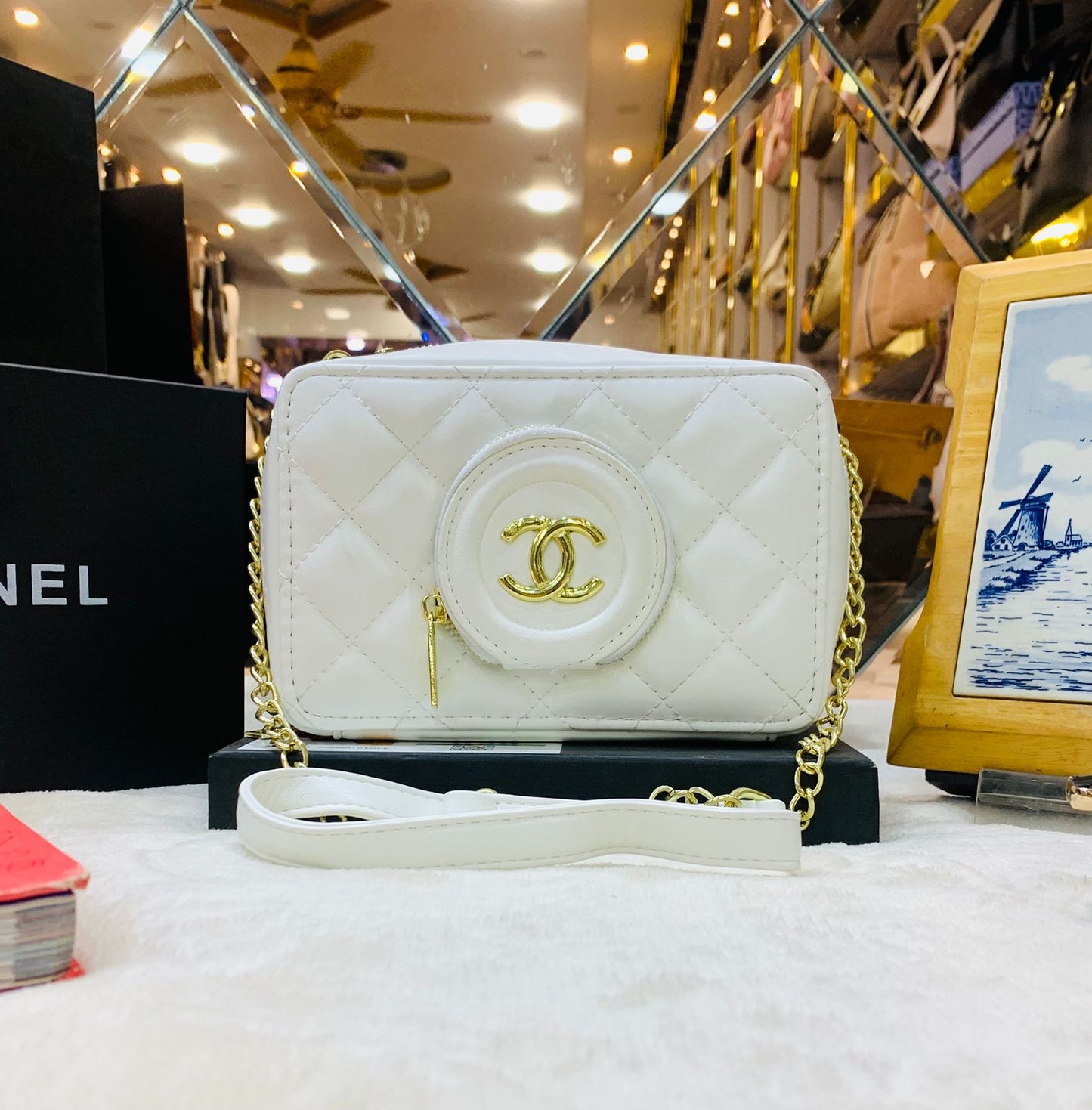 CHANEL CROSSBODY BAG