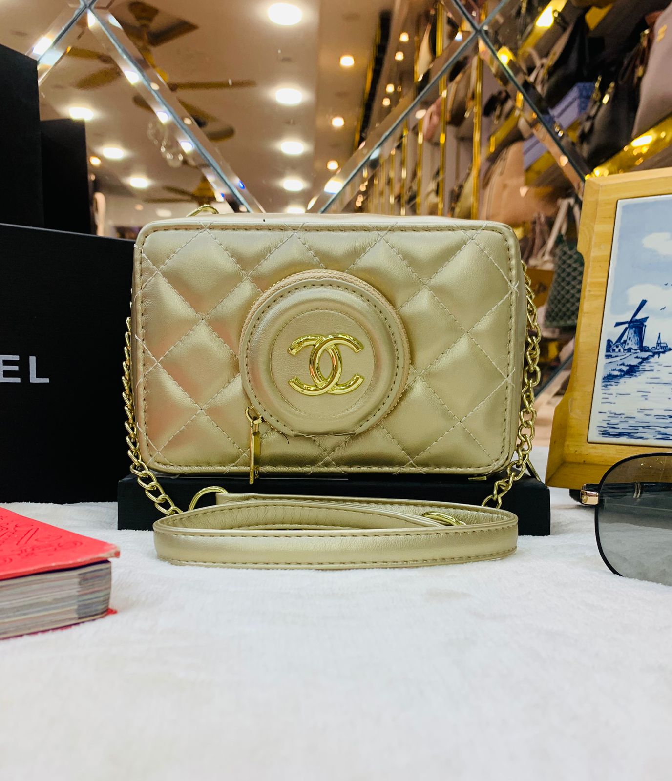 CHANEL CROSSBODY BAG