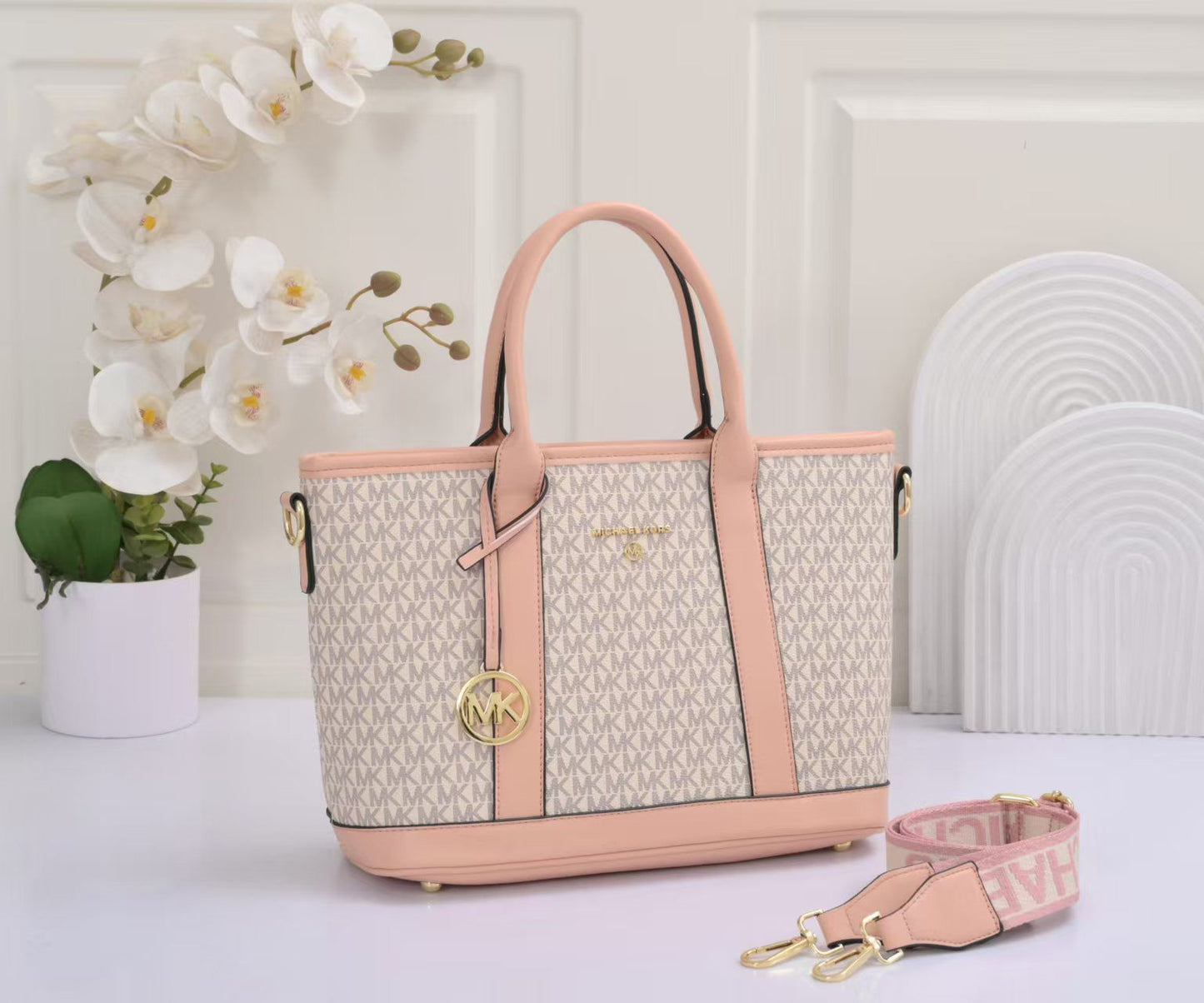 MICHAEL KORS (MK)HANDBAG